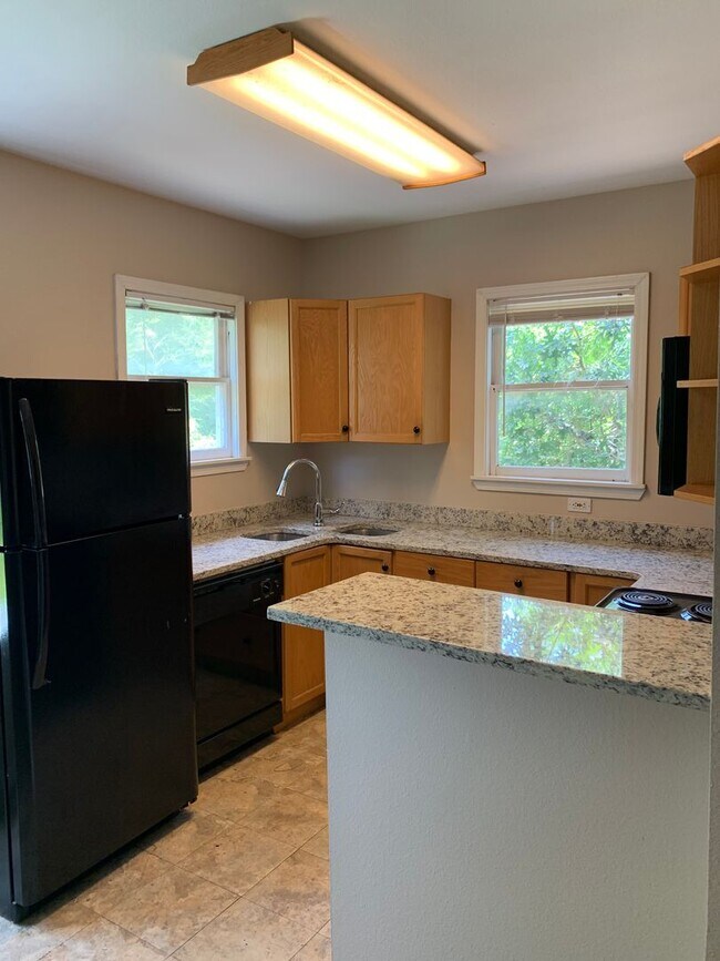 Photo - 907 E 38th St Unidad B