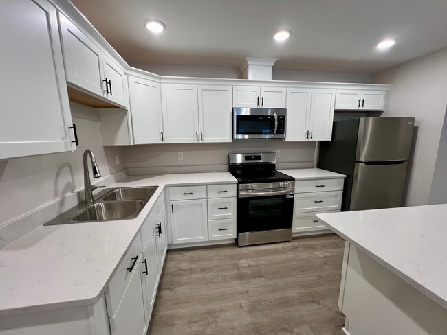 Photo - 1013 Two Rivers St