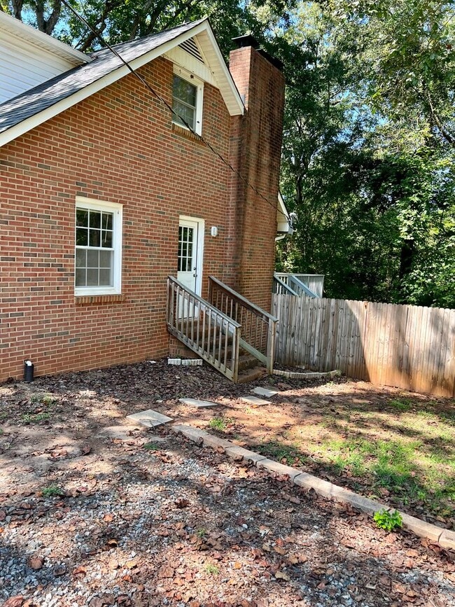Photo - 1278 Redding Ln