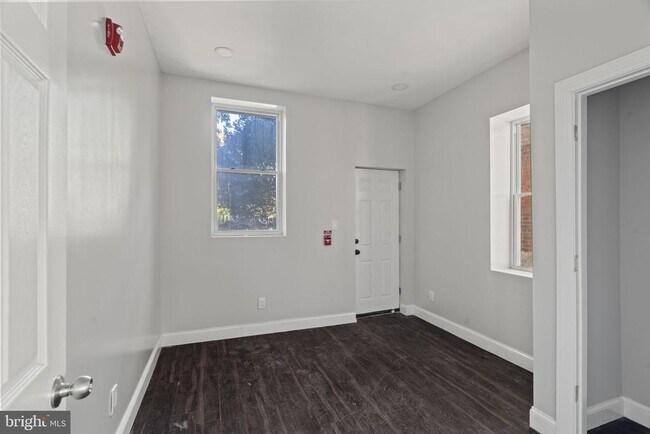 Photo - 5237 Chester Ave Unit 2