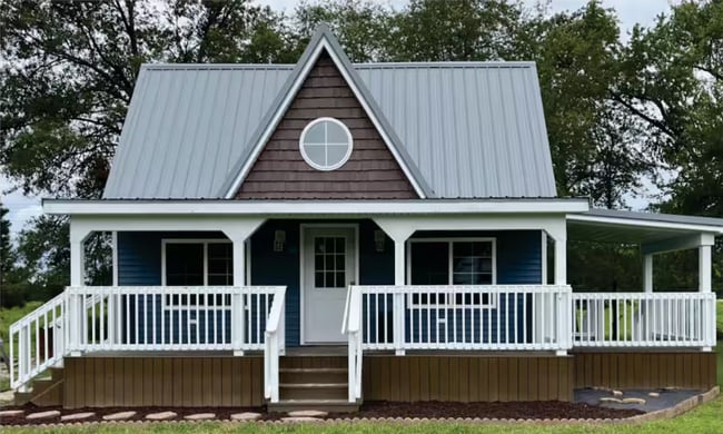 Building Photo - Historic 1-Bedroom, 1-Bathroom Home – Full...