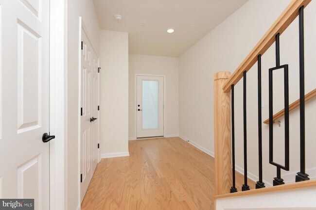 103 Vaughn Dr Ext