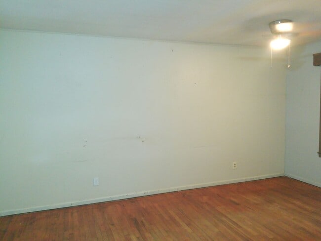 Photo - 4322 Fir St