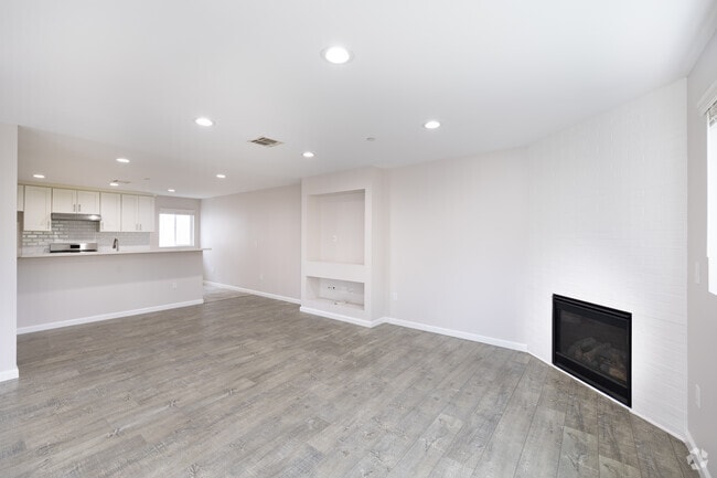 3BR, 2.5BA - 1,550SF - Living Room