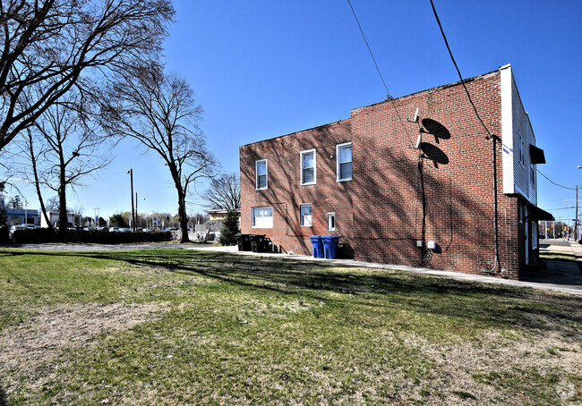 Building Photo - 674 High St Unit 674 High St 1st floor Rental