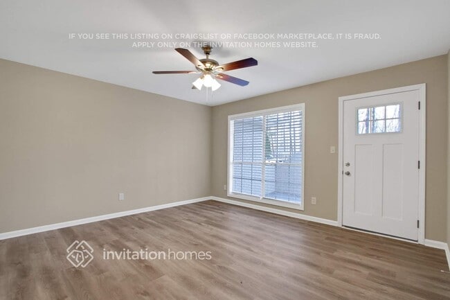 Photo - 5801 Oakleaf Dr