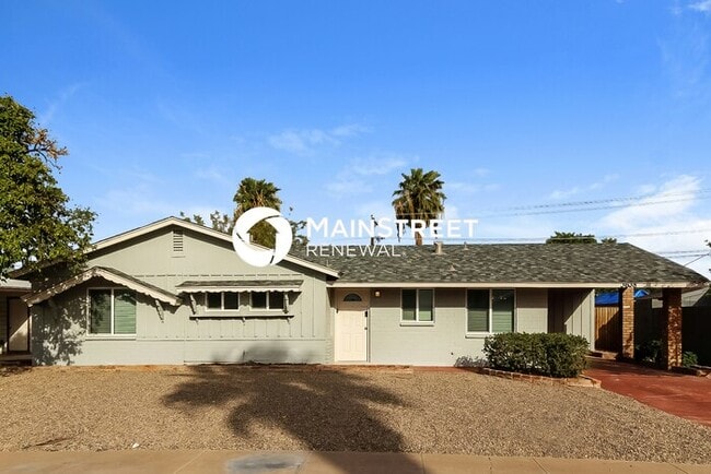 Building Photo - 3 Bedroom Pet-Friendly Home in Phoenix, AZ...
