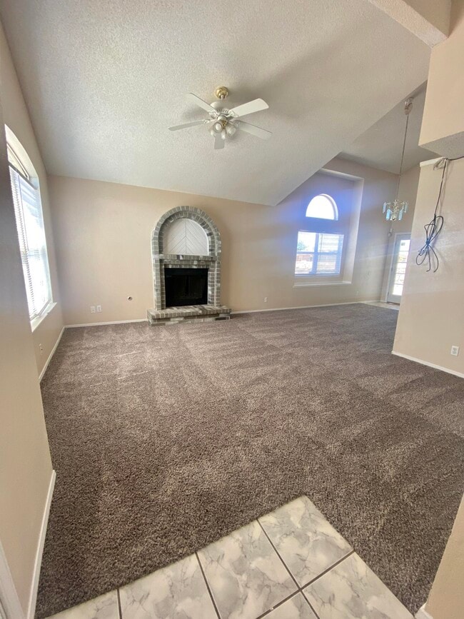 Photo - 10936 Stonebridge Dr