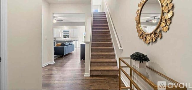 Photo - 3753 Yorkshire Pl