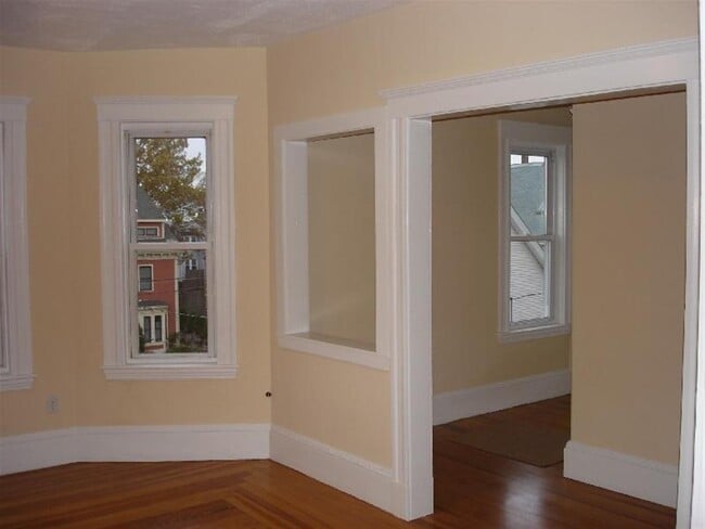 5 Belmont Sq Unit 1