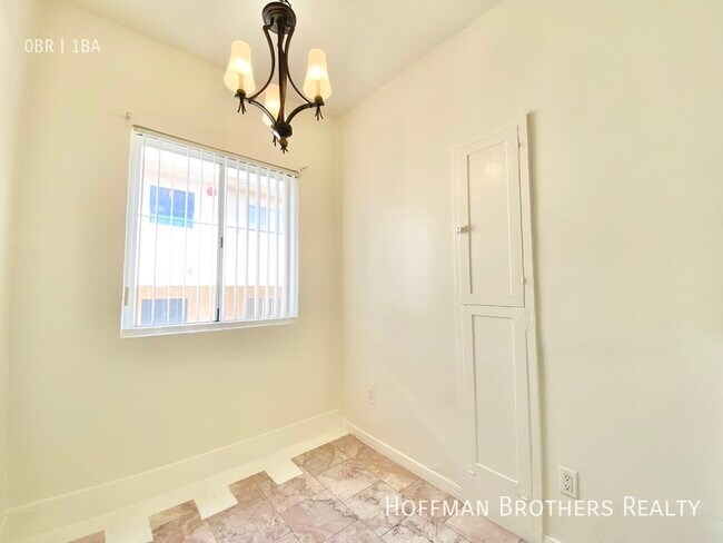 Photo - 4846 Rosewood Ave Los Angeles, CA 90004 Unidad 27