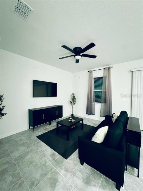 Photo - 3185 Laurent Lp