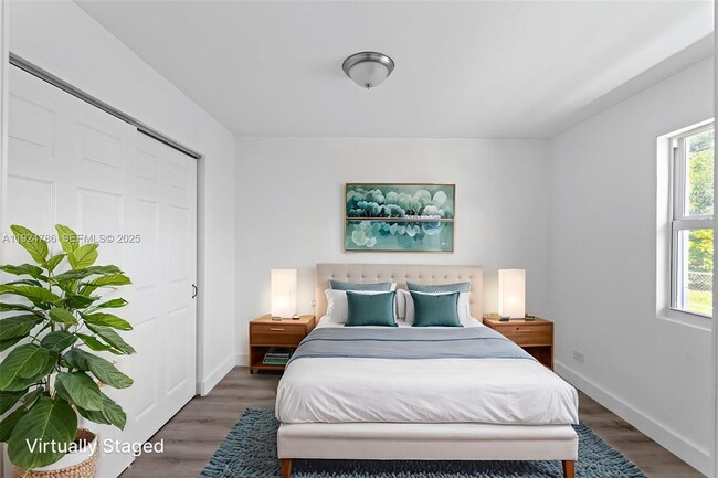 Photo - 2847 Polk St Unit 2