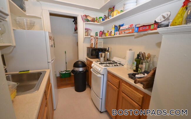 231 Park Dr Unit 16
