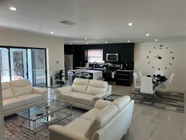 Photo - 1112 N 13th Ave