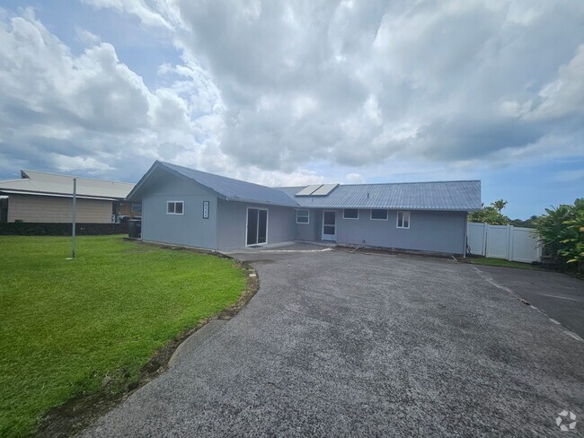 Building Photo - Beautiful 3 Bedroom Home in Komohana Gardens