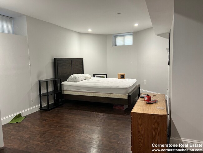 Photo - 9 Oswald St Unit B