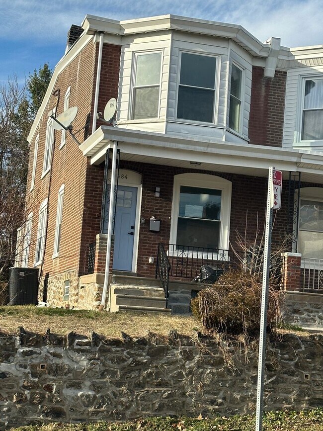 Photo - 484 Shurs Ln