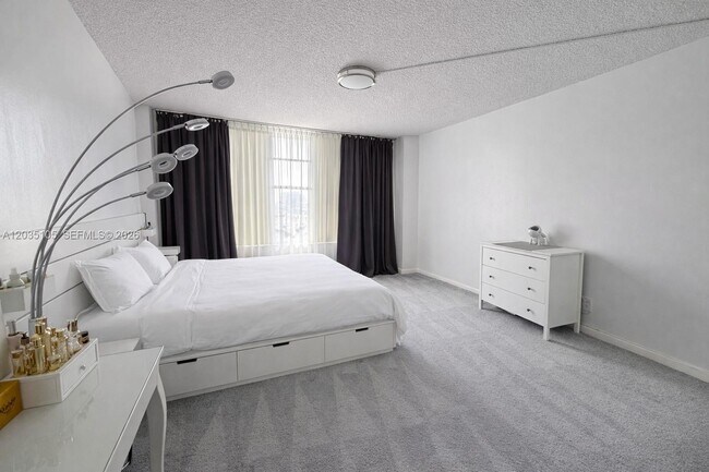 Photo - 3800 S Ocean Dr Unit 1623
