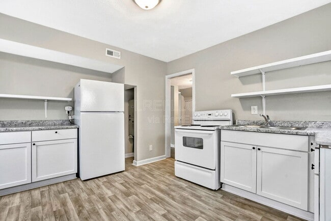 Photo - 2312 S 36th St