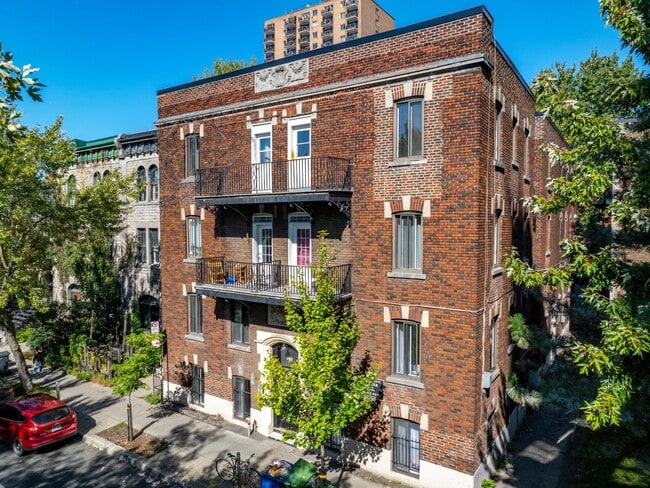 Photo - 3441 Rue Jeanne-Mance