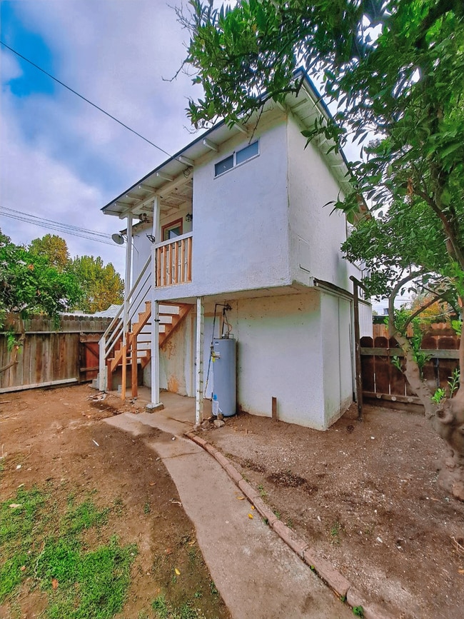 Building Photo - 141 E Hedges Ave Unit 141 E. Hedges- ADU