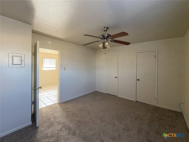 602 Sunset Ln Unidad B