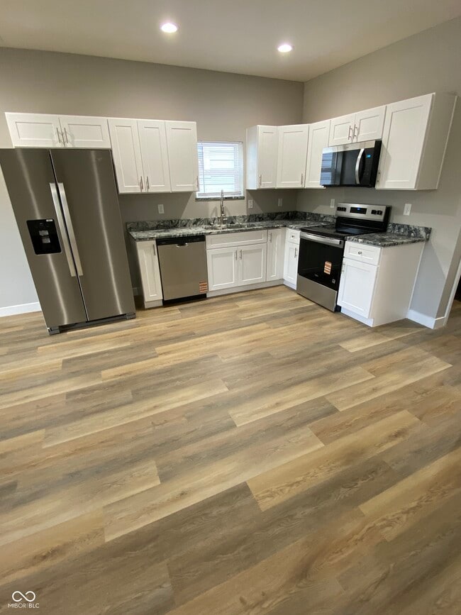 Photo - 931 N Beville Ave