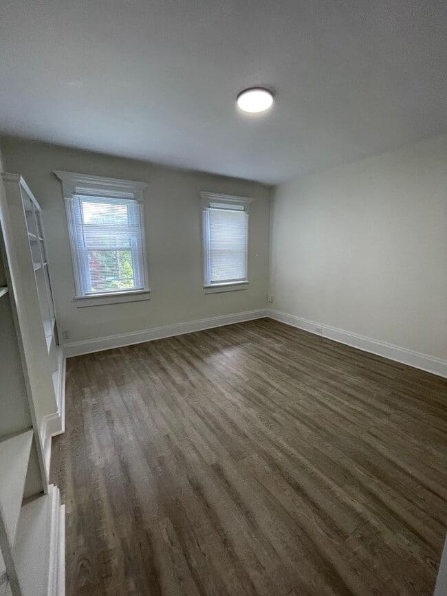 Photo - 299 Reinhard Ave Unit 2