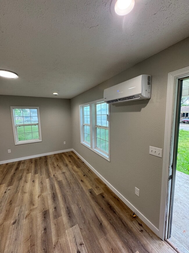 Photo - 314 Parrish St