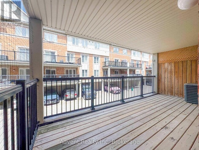 Photo - 160 Louisbourg Way