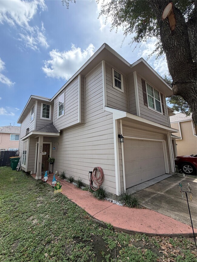 Building Photo - 6026 Yorkglen Manor Ln