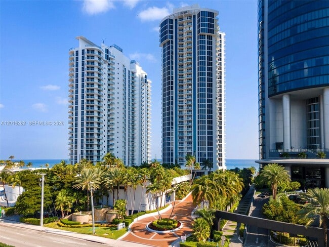 Photo - 18671 Collins Ave Unit 404