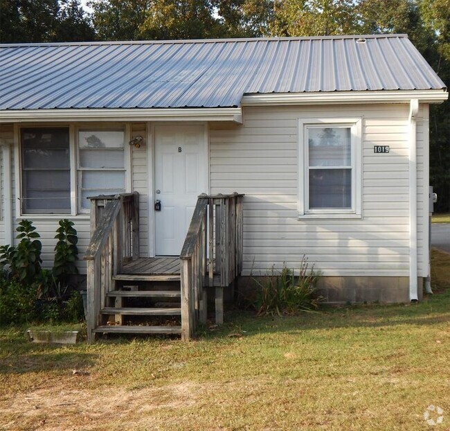 Building Photo - 1019 McKee Rd Rental