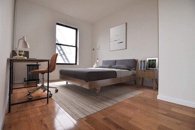 Photo - 408 W 130th St