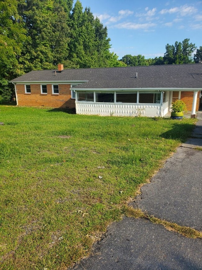 12745 Martinsville Hwy