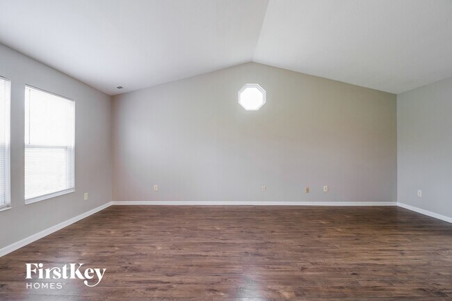 Photo - 17 Shady Creek Ln