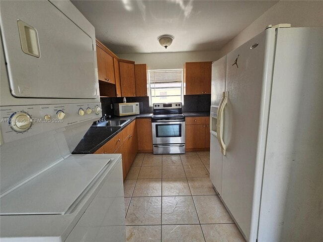 Photo - 2651 NW 13th St Unit 45
