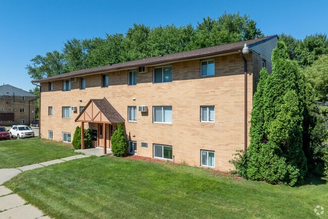 Building Photo - Hubbard Oaks Apartments