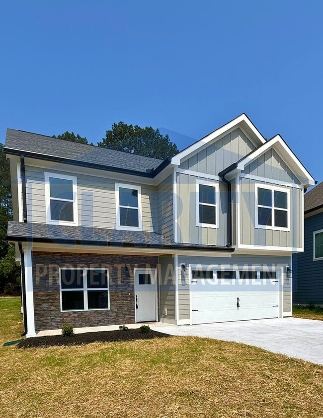 Spacious 4-bedroom home in prime Cleveland... - Spacious 4-bedroom home in prime Cleveland...