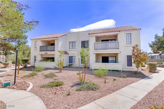 Building Photo - 4884 Nara Vista Way Unit 201 Rental