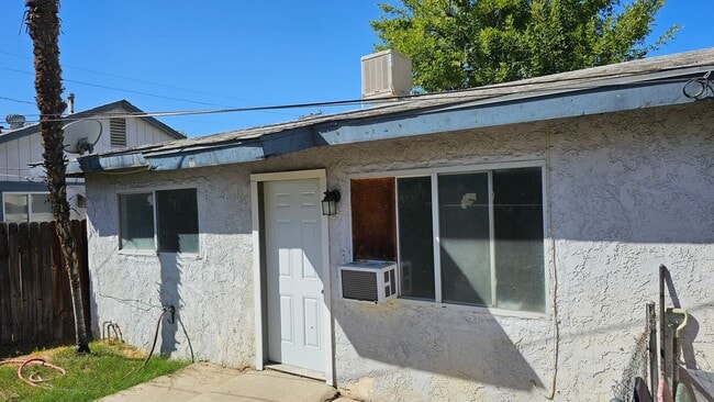 Photo - 605 El Tejon Ave Unit B