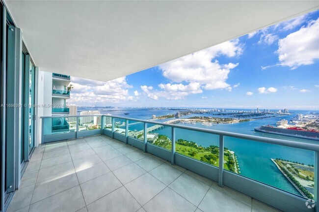 Building Photo - 900 Biscayne Blvd Unit 5407 Rental