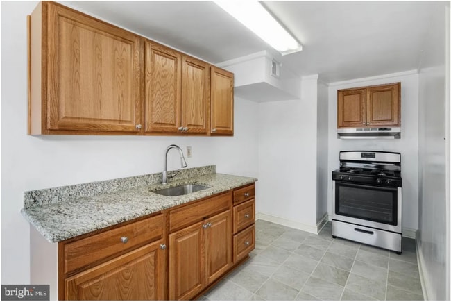 Photo - 630 Cedar Ave