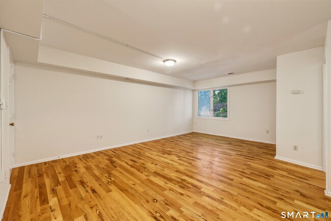 Photo - 183 Livingston Pl Unit 12