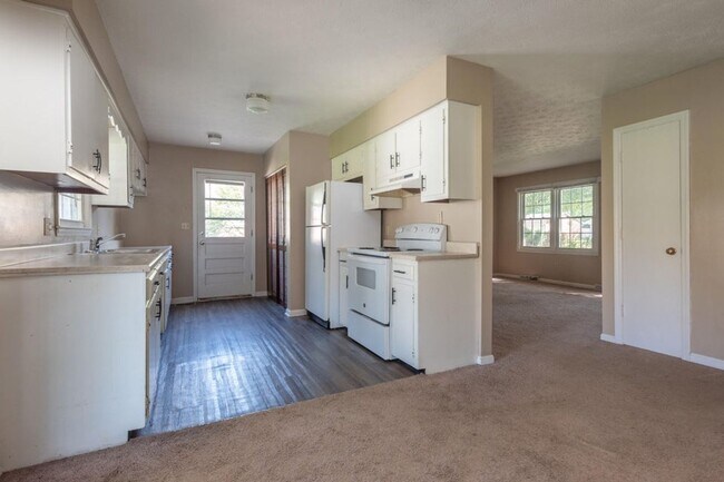Photo - 3 bed 1.5 bath