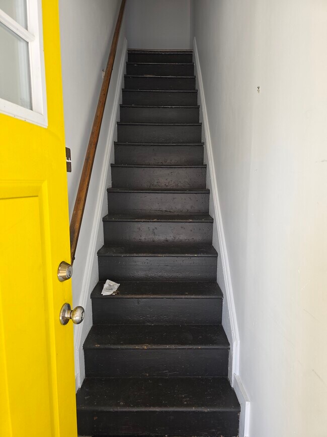 staircase - 237 Taylor St Unit 237 Taylor