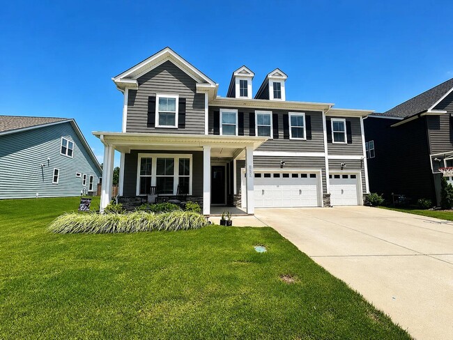 Photo - 711 Torridon Ln
