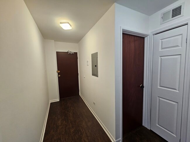 Photo - 2250 N Lincoln Ave Unit 501