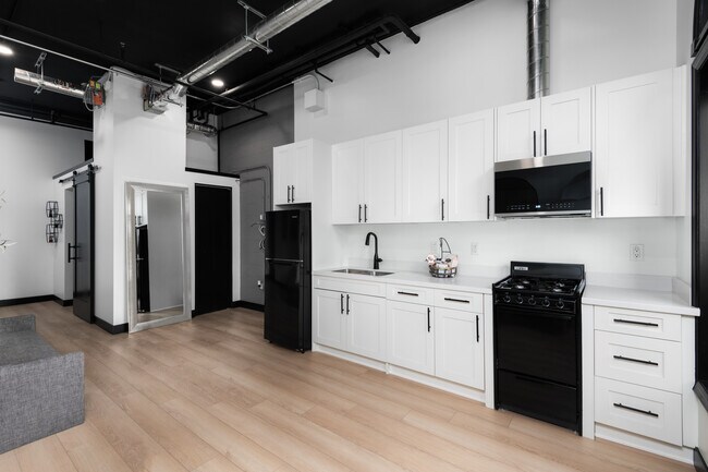 Photo - Hue Gaslamp Apartments